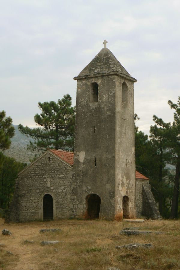 Starigrad - Sv. Petar